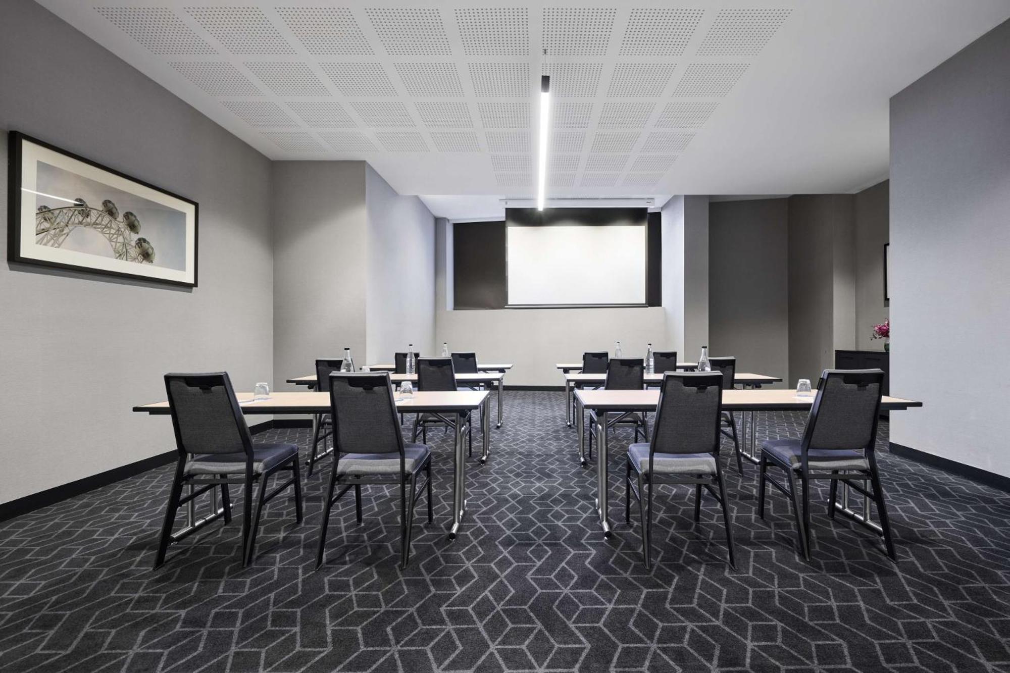 Vibe Hotel Melbourne Docklands Exteriör bild