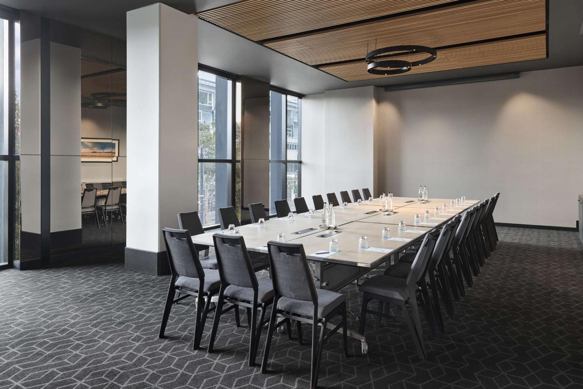 Vibe Hotel Melbourne Docklands Exteriör bild