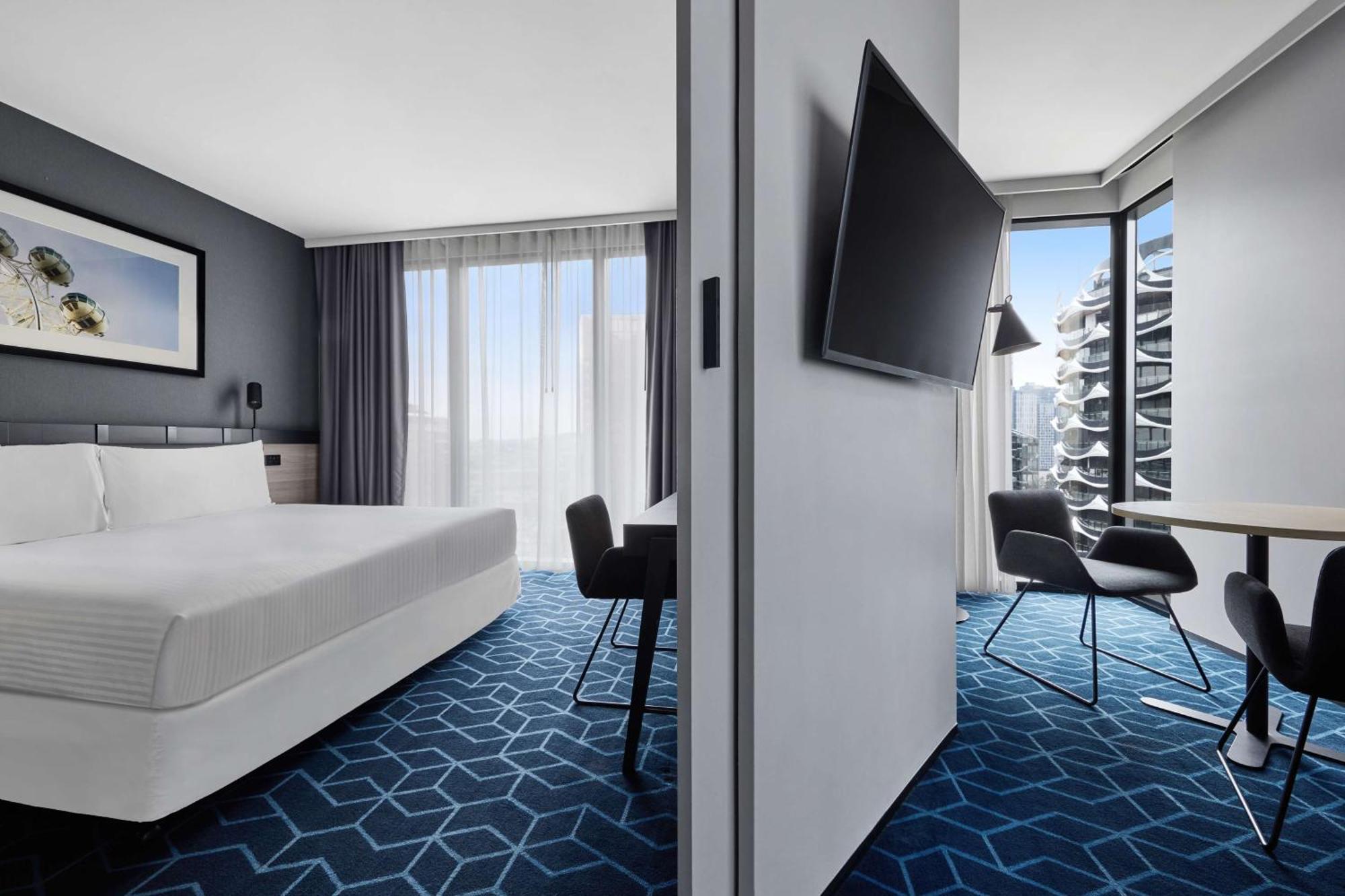 Vibe Hotel Melbourne Docklands Exteriör bild