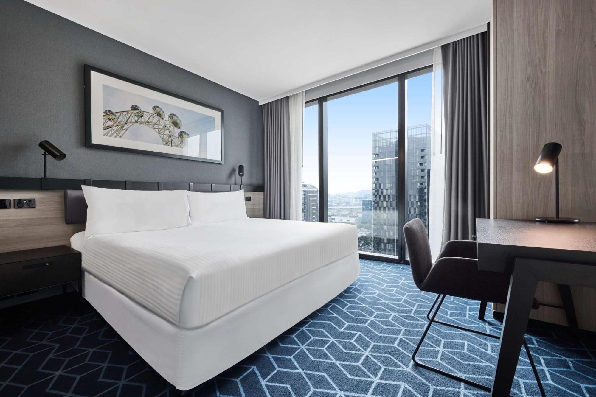 Vibe Hotel Melbourne Docklands Exteriör bild