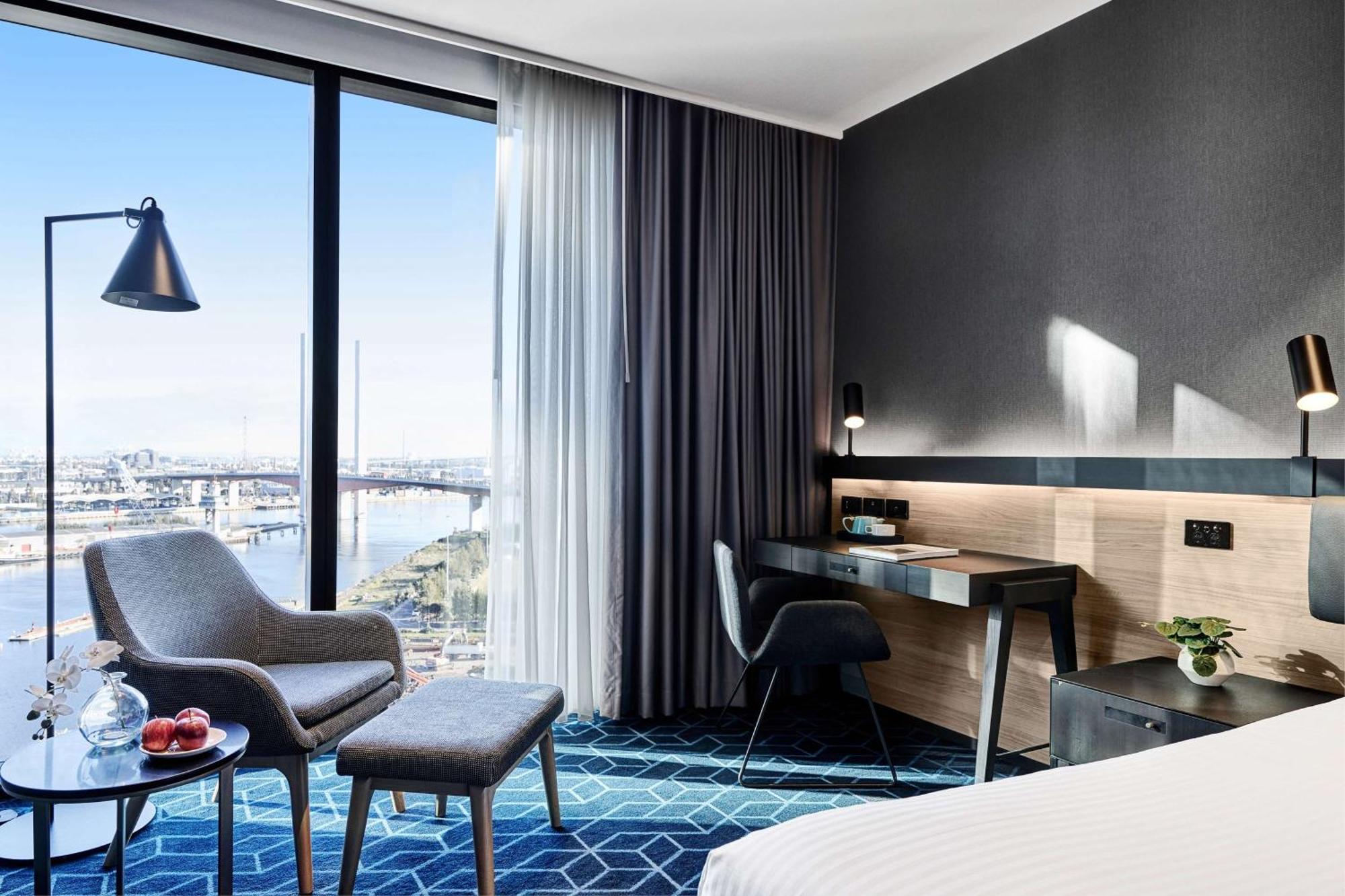 Vibe Hotel Melbourne Docklands Exteriör bild